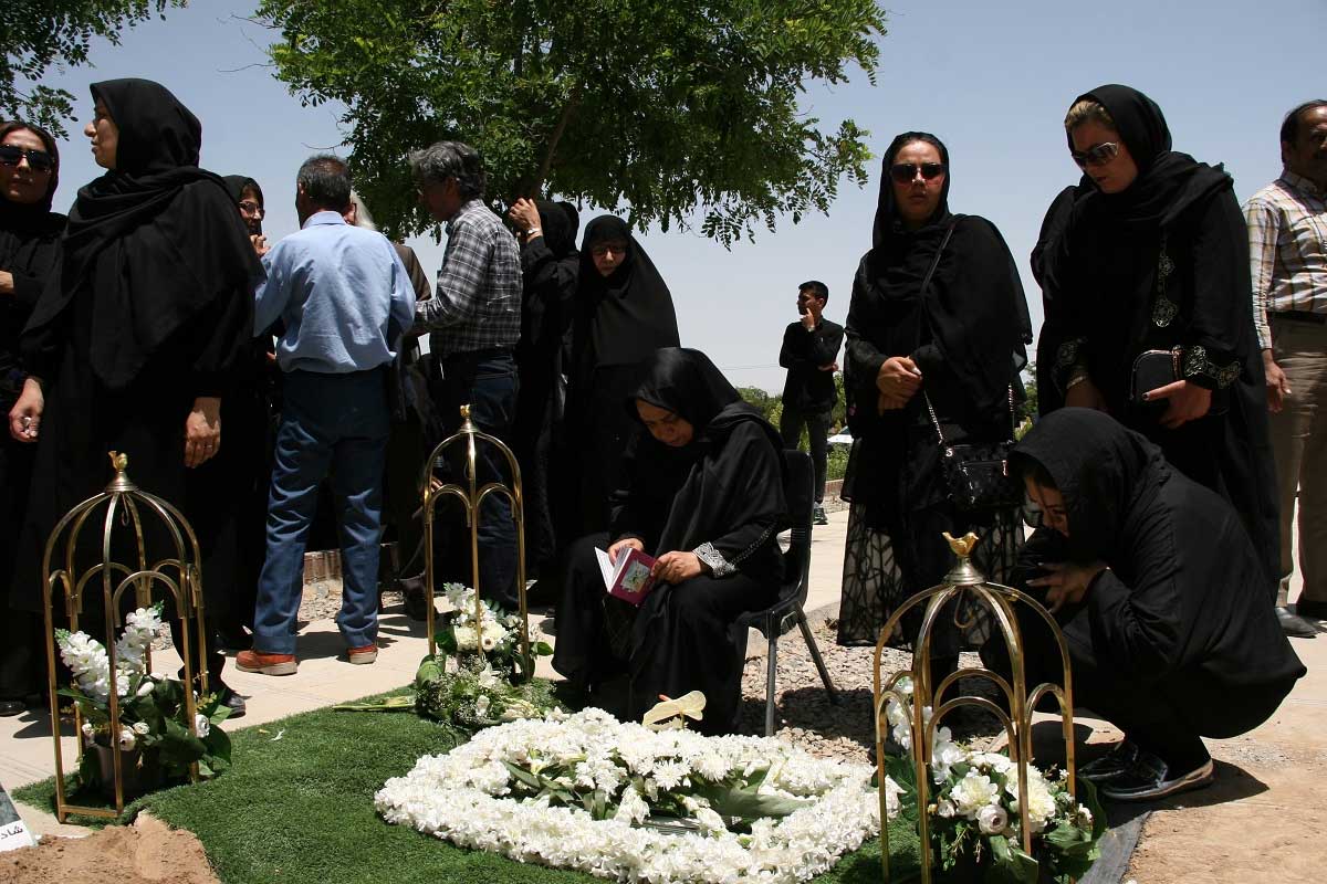 Burial in persian